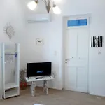 Small Traditiional Near The Shops And Restaurants In Korissia, Kea בית נופש *
